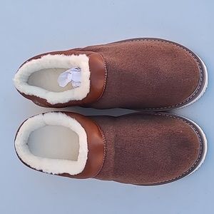 Sanuk cozy vibe slippers